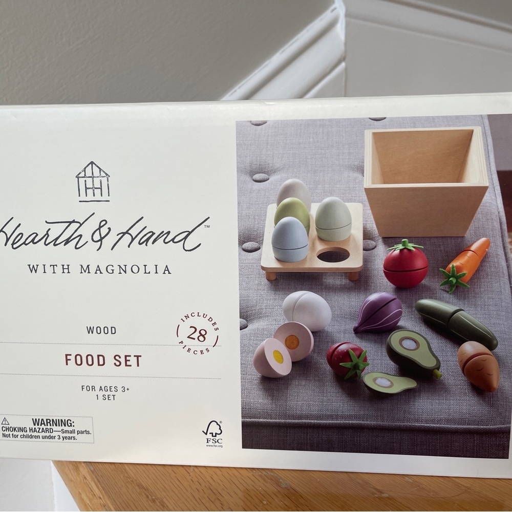 Hearth and Hand with Magnolia wooden food set
